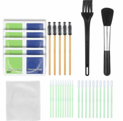 Free Sample of Cable / Phone Cleaning Kit